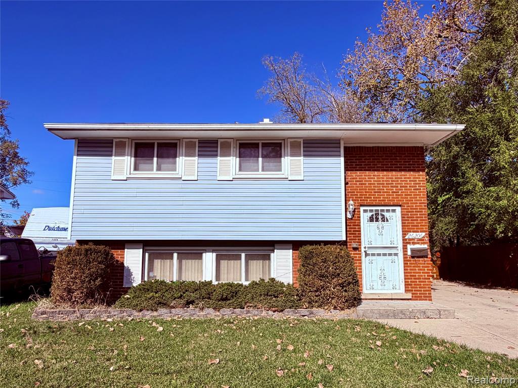 26206 Kitch Street Inkster, MI 48141 - Photo 1 of 21