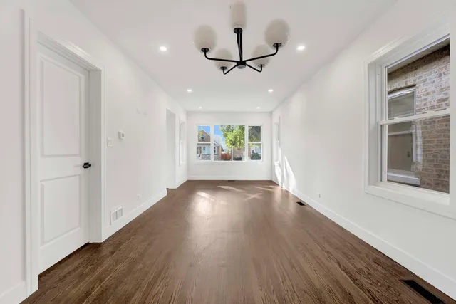 $549,999 | 5844 West Leland Avenue, Chicago, IL 60630