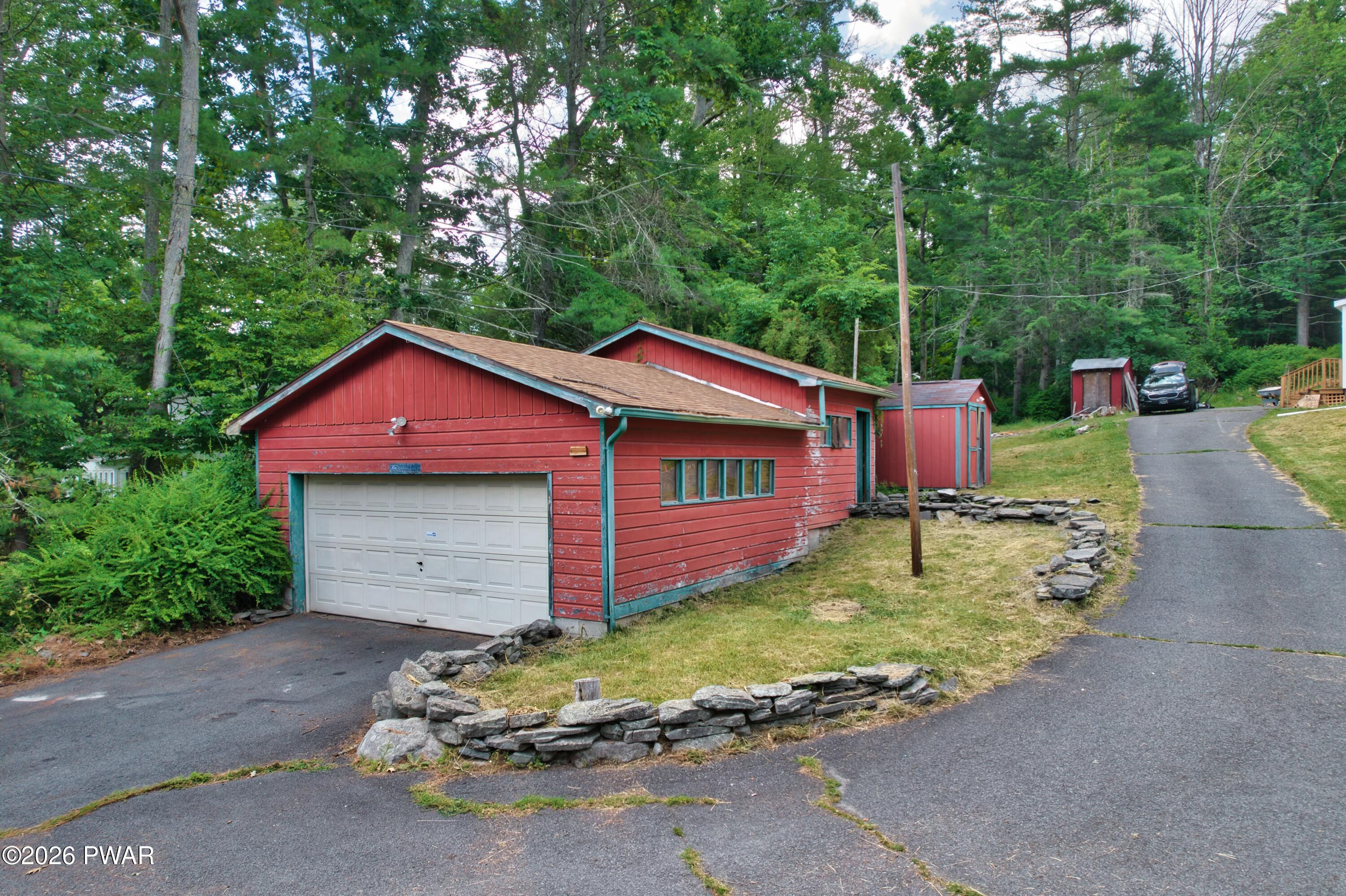 106 Bee Hollow Road Shohola, PA 18458 - Photo 29 of 34