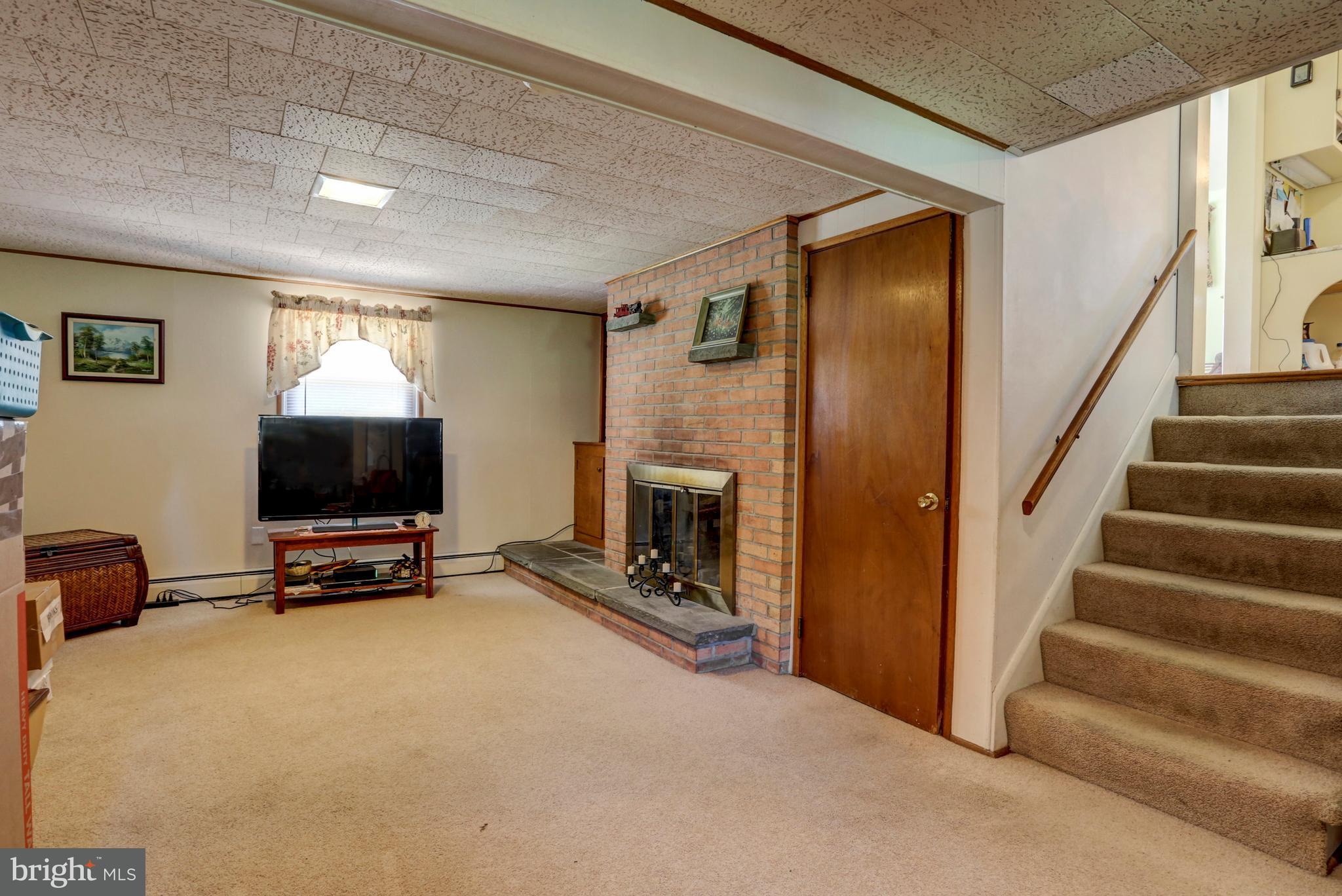 720 Jake Landis Road Lititz, PA 17543 - Photo 29 of 32