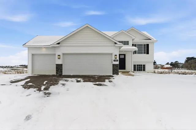 $369,900 | 1320 Woods Road Northeast, Isanti, MN 55040