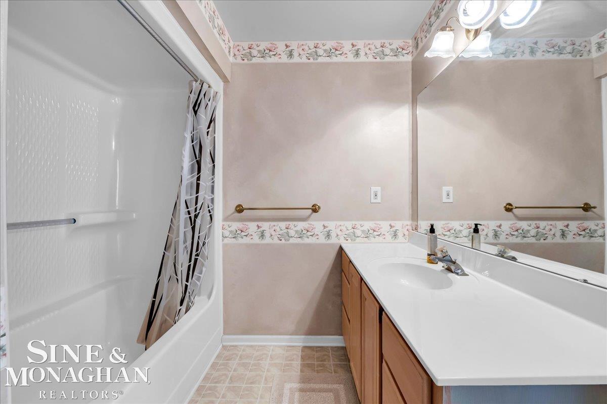 1935 River Road, Unit 11 St. Clair, MI 48079 - Photo 19 of 37
