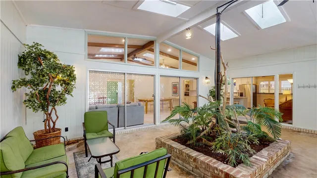 $1,495,000 | 912 Beachview Drive North, Jekyll Island, GA 31527