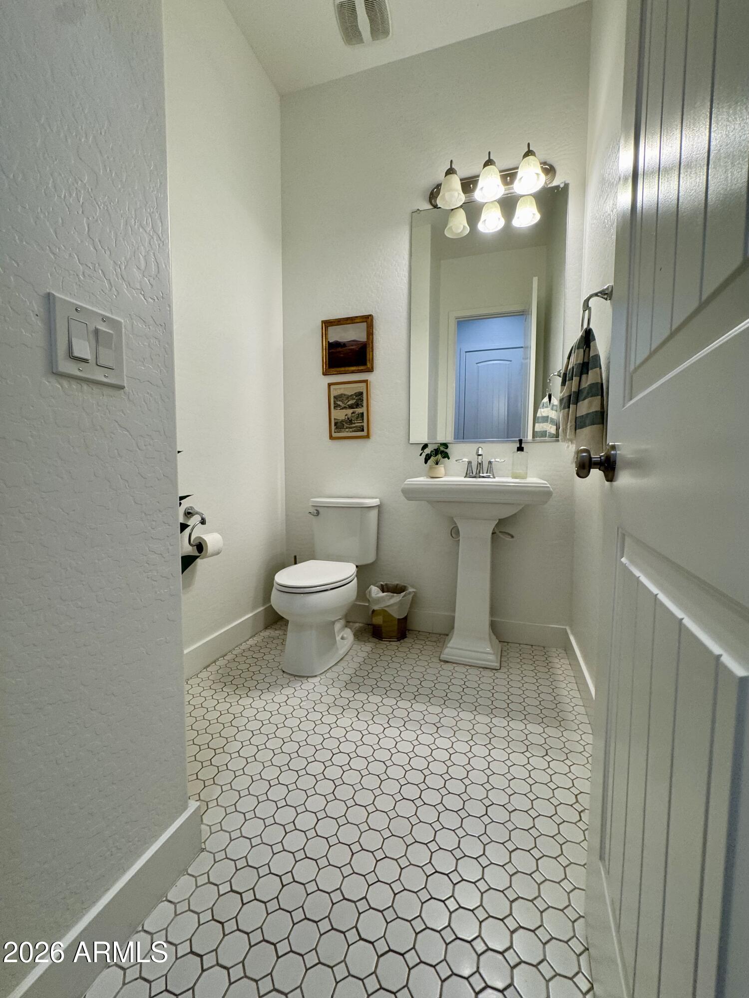 3056 East Appaloosa Road Gilbert, AZ 85296 - Photo 5 of 41 IMG_9436