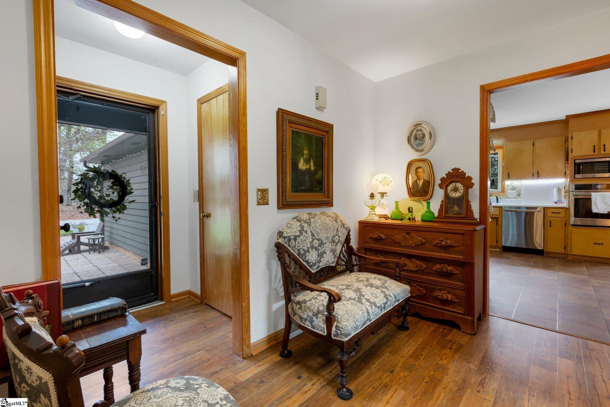 4841 Jordan Road Greer, SC 29651 - Photo 7 of 14