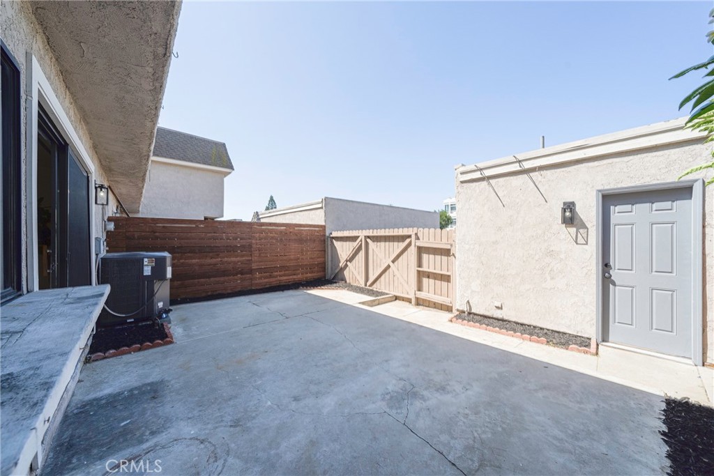 832 Cornwall Drive Anaheim, CA 92804 - Photo 27 of 30 a view of entryway