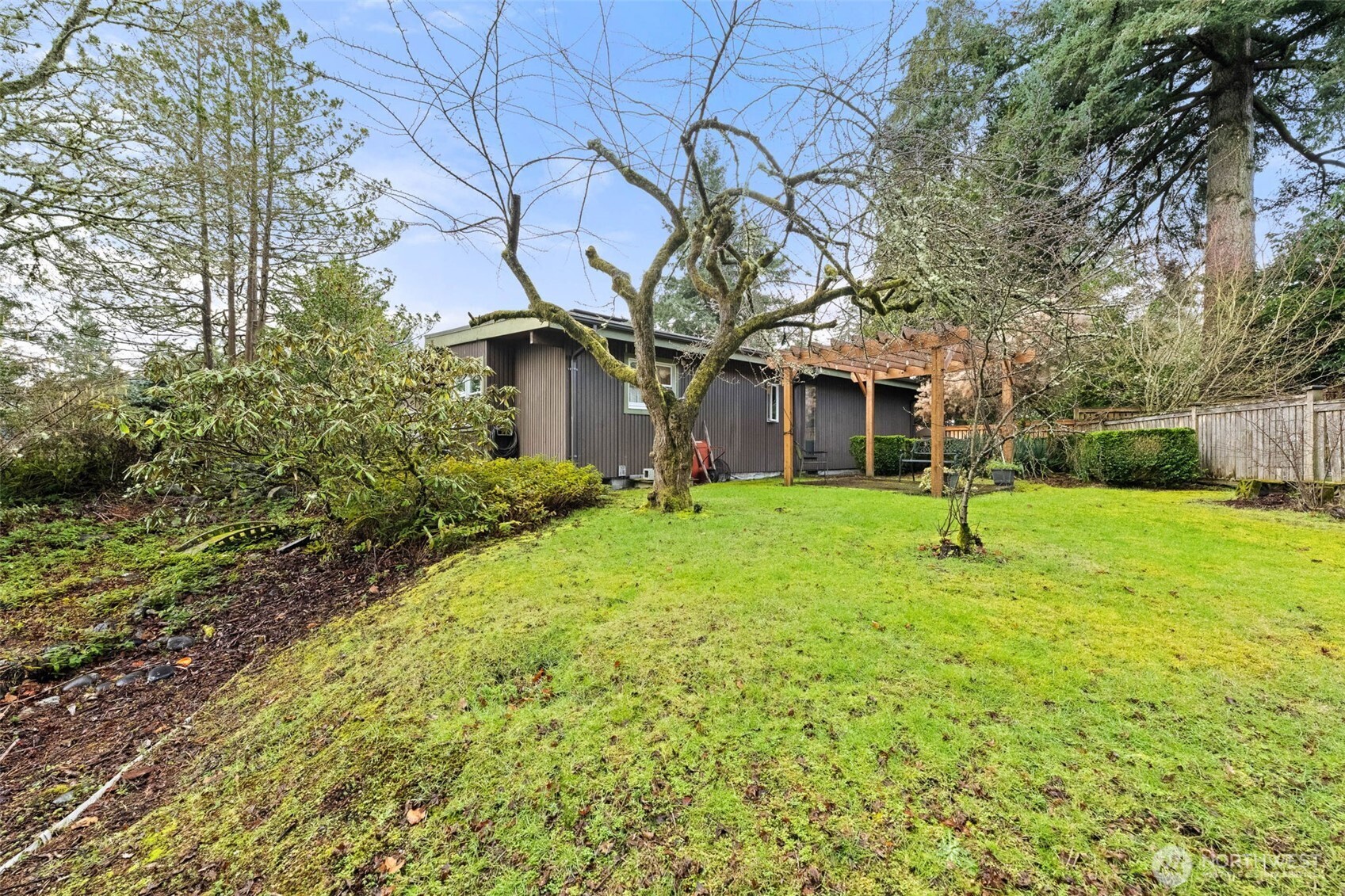 1007 Panorama Court Fircrest, WA 98466 - Photo 32 of 39 a front view of house with yard