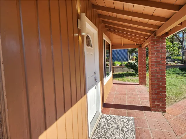 $3,995 | 7665 Machrea Street, Tujunga, CA 91042
