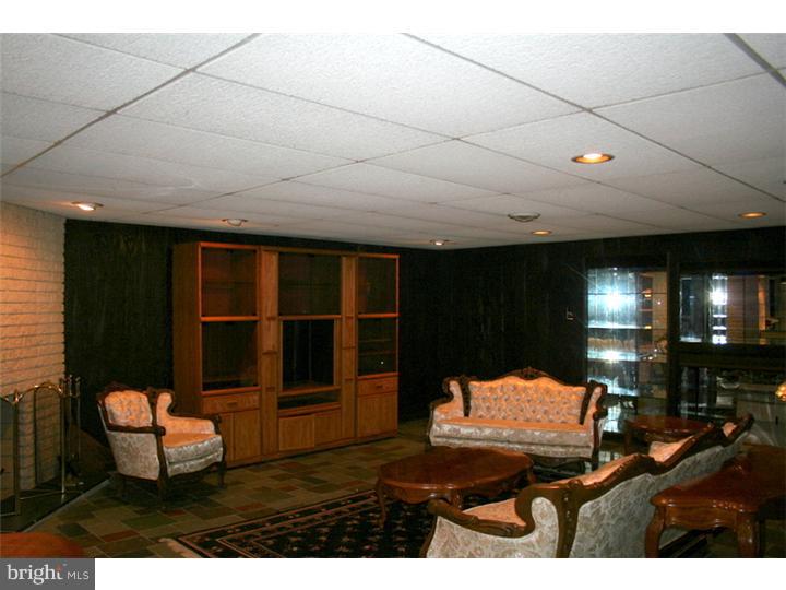 863 Milmar Road Radnor, PA 19073 - Photo 15 of 25 Family Room