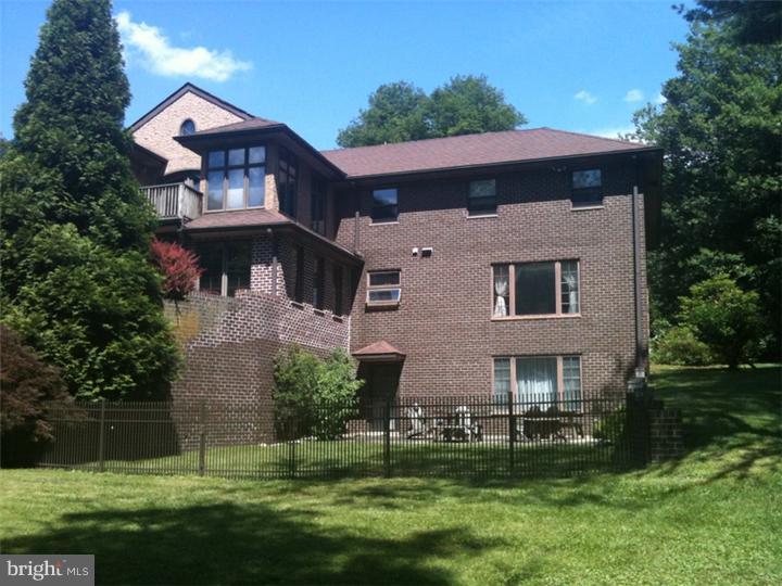 863 Milmar Road Radnor, PA 19073 - Photo 20 of 25 Exterior Back