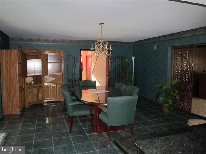 863 Milmar Road Radnor, PA 19073 - Photo 6 of 25