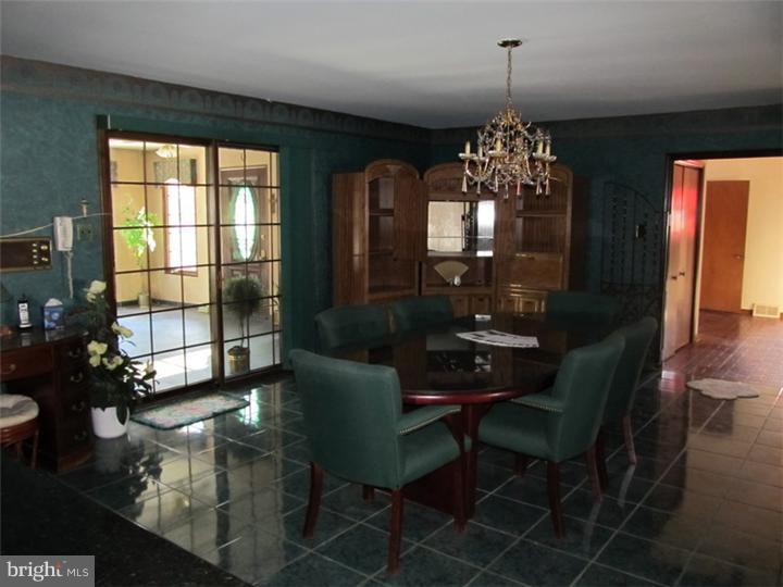 863 Milmar Road Radnor, PA 19073 - Photo 7 of 25