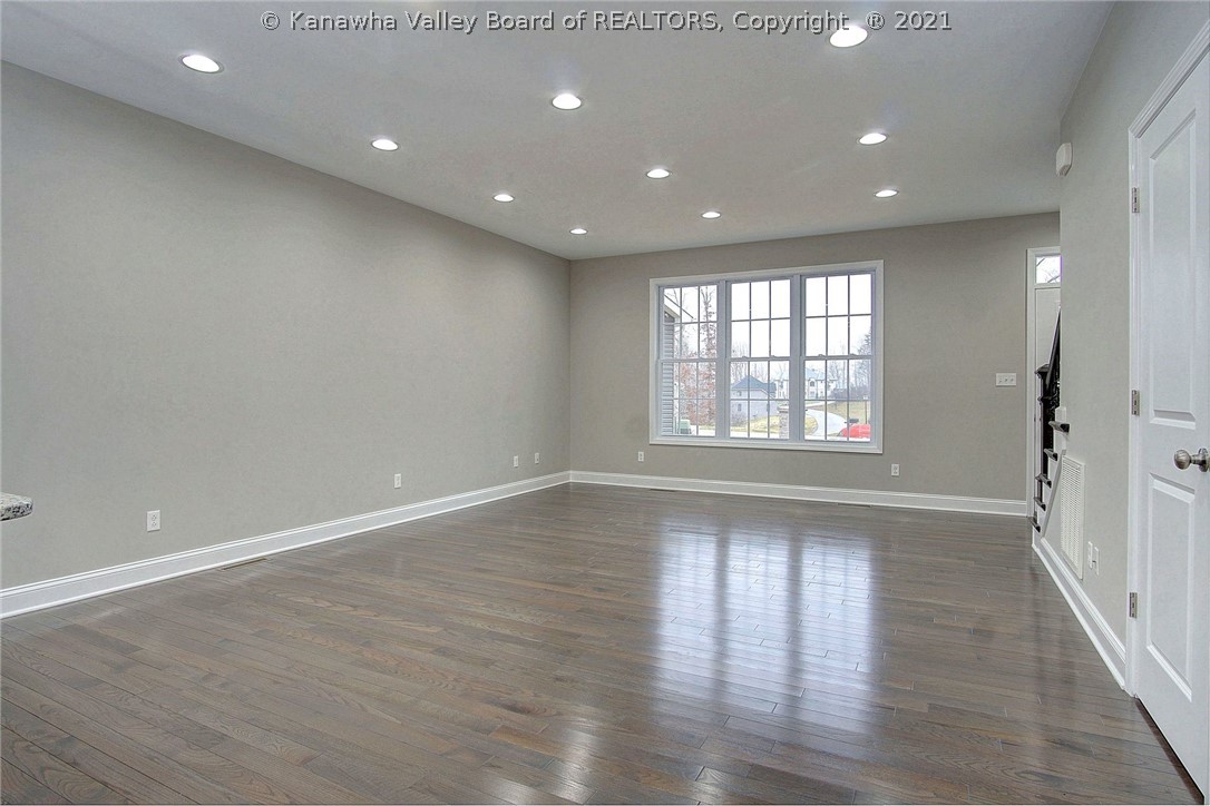 30 Squirrel Ridge Charleston, WV 25314 - Photo 4 of 31 Gallery Image 4