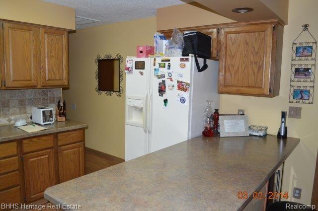 7775 West Coon Lake Road Gregory, MI 48137 - Photo 9 of 32 32473.jpg