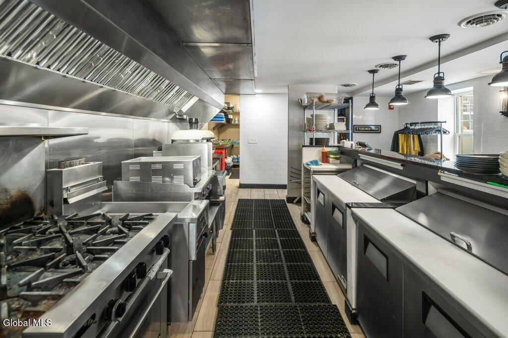 340 Hamilton Street Albany, NY 12210 - Photo 13 of 31 007-340-hamilton-street-albany-ny-usa-01