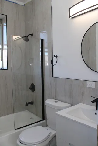 $575,000 | 3660 West Grenshaw Street, Chicago, IL 60624