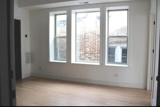 $575,000 | 3660 West Grenshaw Street, Chicago, IL 60624