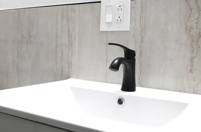 $575,000 | 3660 West Grenshaw Street, Chicago, IL 60624