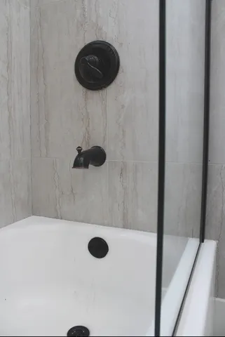 $575,000 | 3660 West Grenshaw Street, Chicago, IL 60624