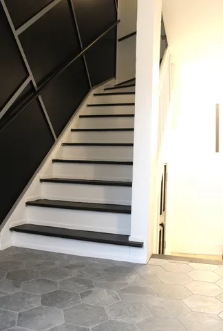 $575,000 | 3660 West Grenshaw Street, Chicago, IL 60624