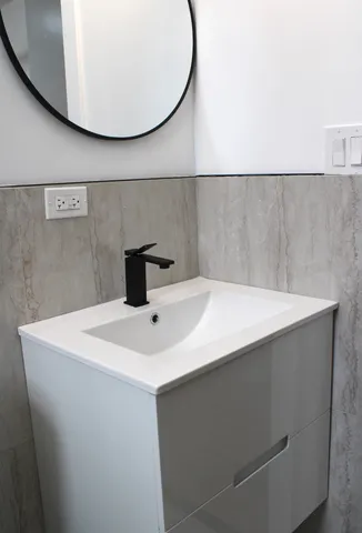 $575,000 | 3660 West Grenshaw Street, Chicago, IL 60624