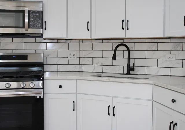 $575,000 | 3660 West Grenshaw Street, Chicago, IL 60624