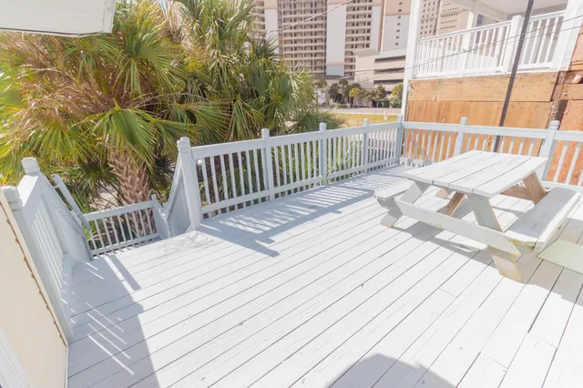 $2,250 | 4718 Seaview Street, North Myrtle Beach, SC 29582