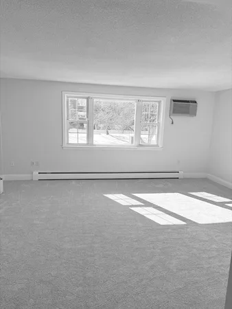 $2,000 | 221 Rock Street, Unit F6, Norwood, MA 02062