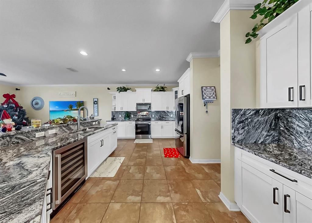 5457 Sandy Shell Drive Apollo Beach, FL 33572 - Photo 14 of 65