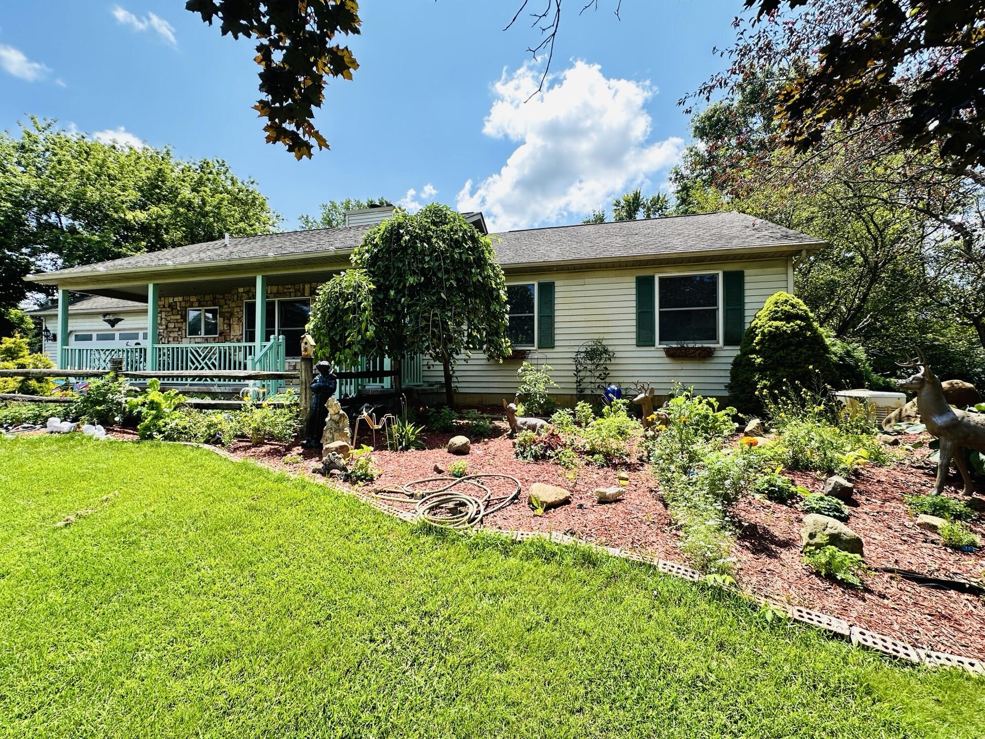 9645 Alice Hill Road Dexter, MI 48130 - Photo 2 of 35 IMG_1794