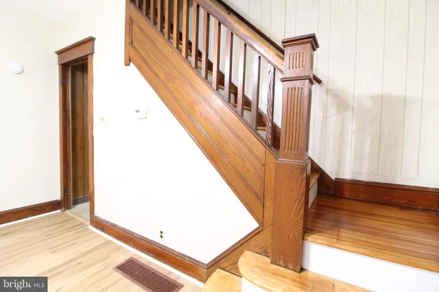 $2,400 | 42 Bismarck Avenue, Trenton, NJ 08629