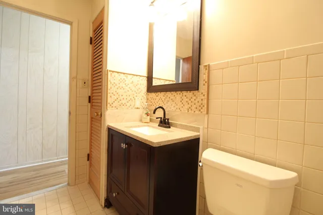 $2,400 | 42 Bismarck Avenue, Trenton, NJ 08629