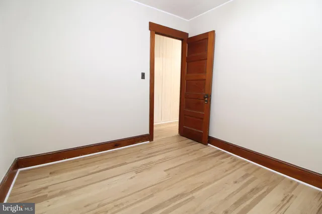 $2,400 | 42 Bismarck Avenue, Trenton, NJ 08629