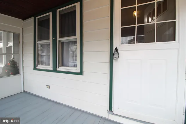 $2,400 | 42 Bismarck Avenue, Trenton, NJ 08629