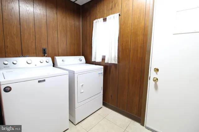 $2,400 | 42 Bismarck Avenue, Trenton, NJ 08629