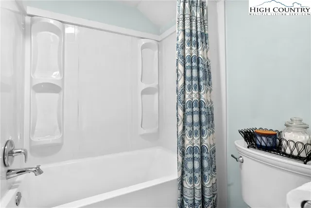 $219,000 | 142 South Slope Loop, Unit J3, Banner Elk, NC 28604