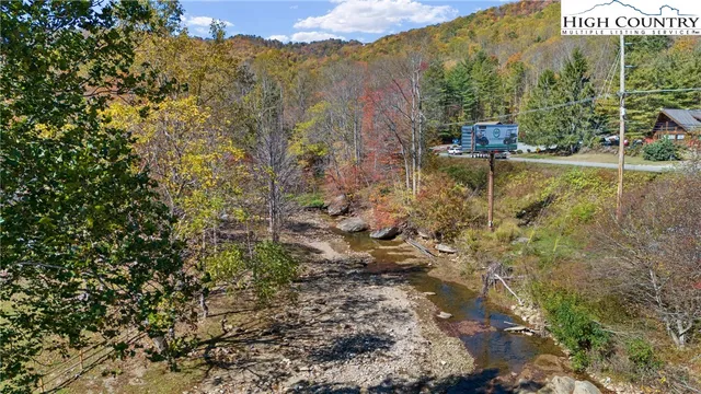 $219,000 | 142 South Slope Loop, Unit J3, Banner Elk, NC 28604