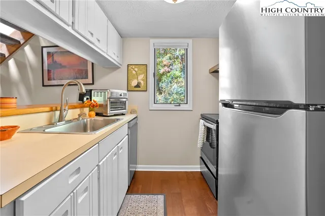 $219,000 | 142 South Slope Loop, Unit J3, Banner Elk, NC 28604