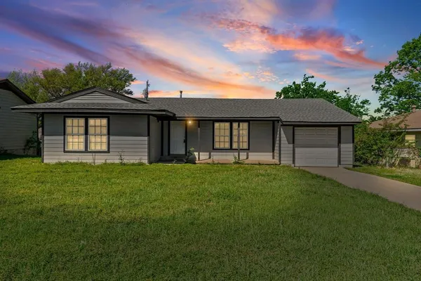 $157,900 | 1704 Langford Street, Greenville, TX 75401