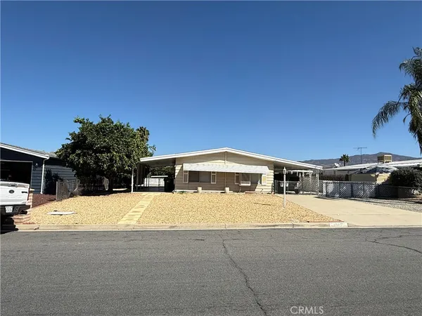 $210,000 | 43400 Olive Avenue, Hemet, CA 92544