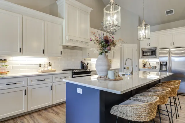 $349,500 | 135 Calvin Drive, Wolfforth, TX 79382