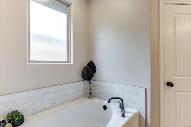 $349,500 | 135 Calvin Drive, Wolfforth, TX 79382