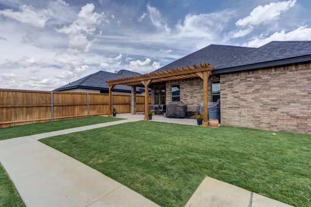 $349,500 | 135 Calvin Drive, Wolfforth, TX 79382