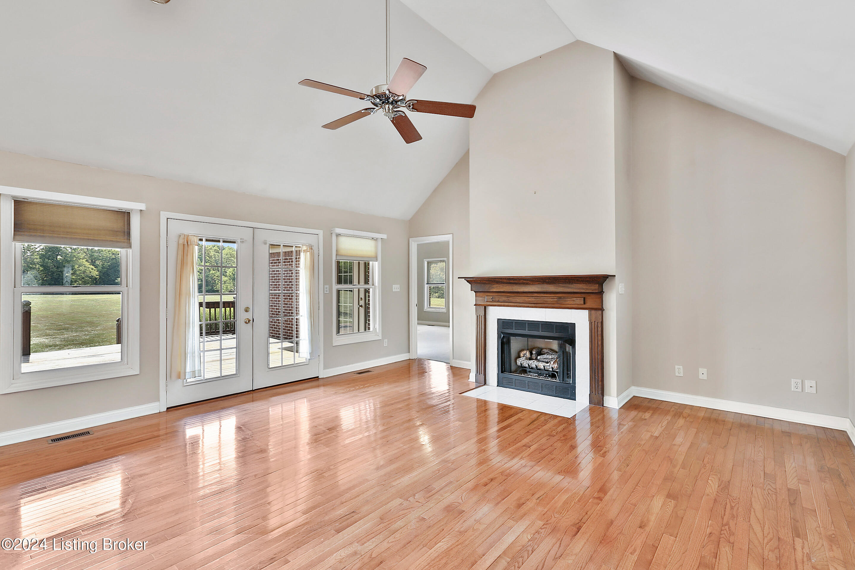 7083 Bagdad Road Bagdad, KY 40003 - Photo 3 of 39 Beautiful Hardwood Flooring