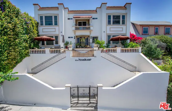 a view of building with outdoor space