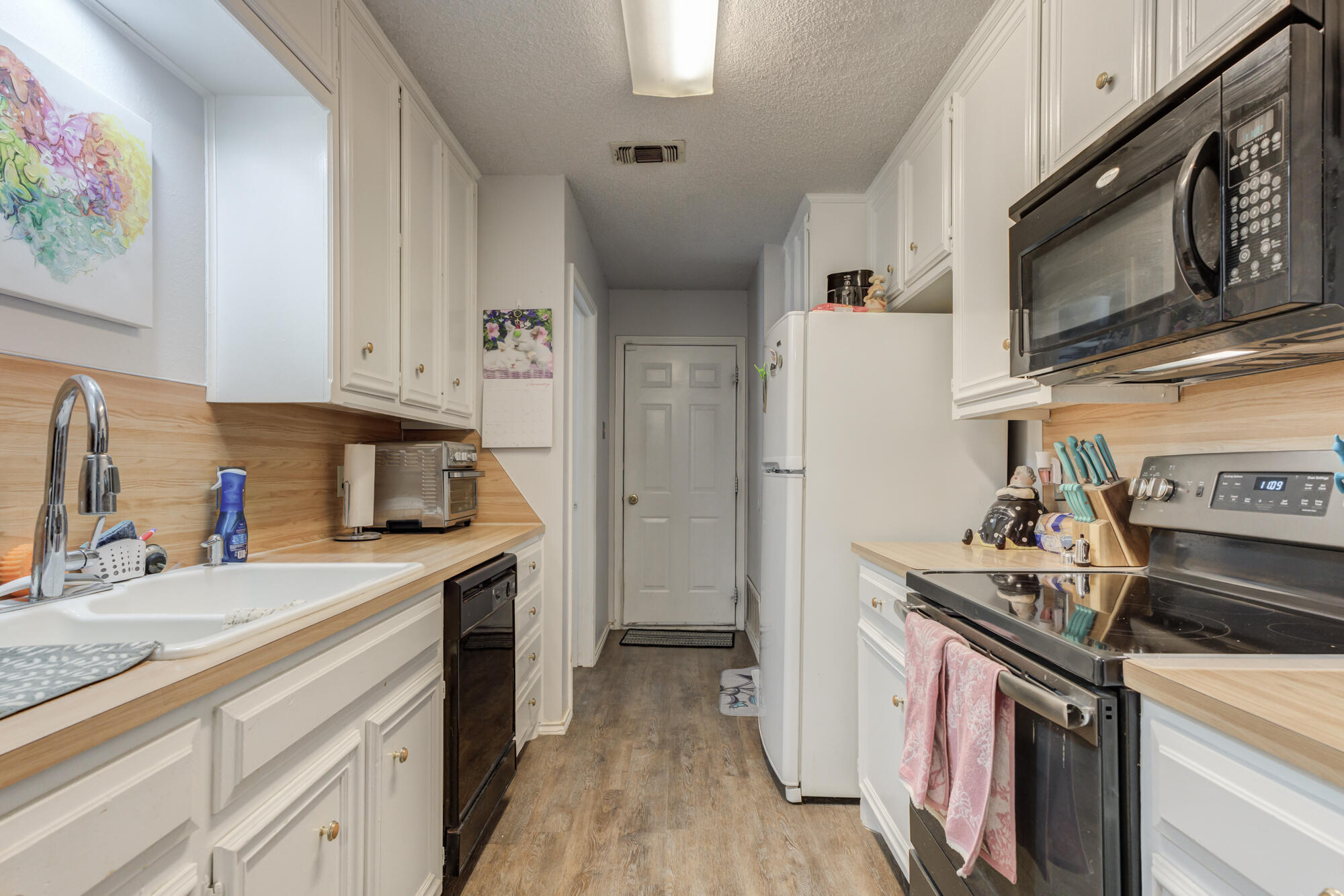 5542 93rd Street Lubbock, TX 79424 - Photo 12 of 26 DSC00727_28_29_30_31