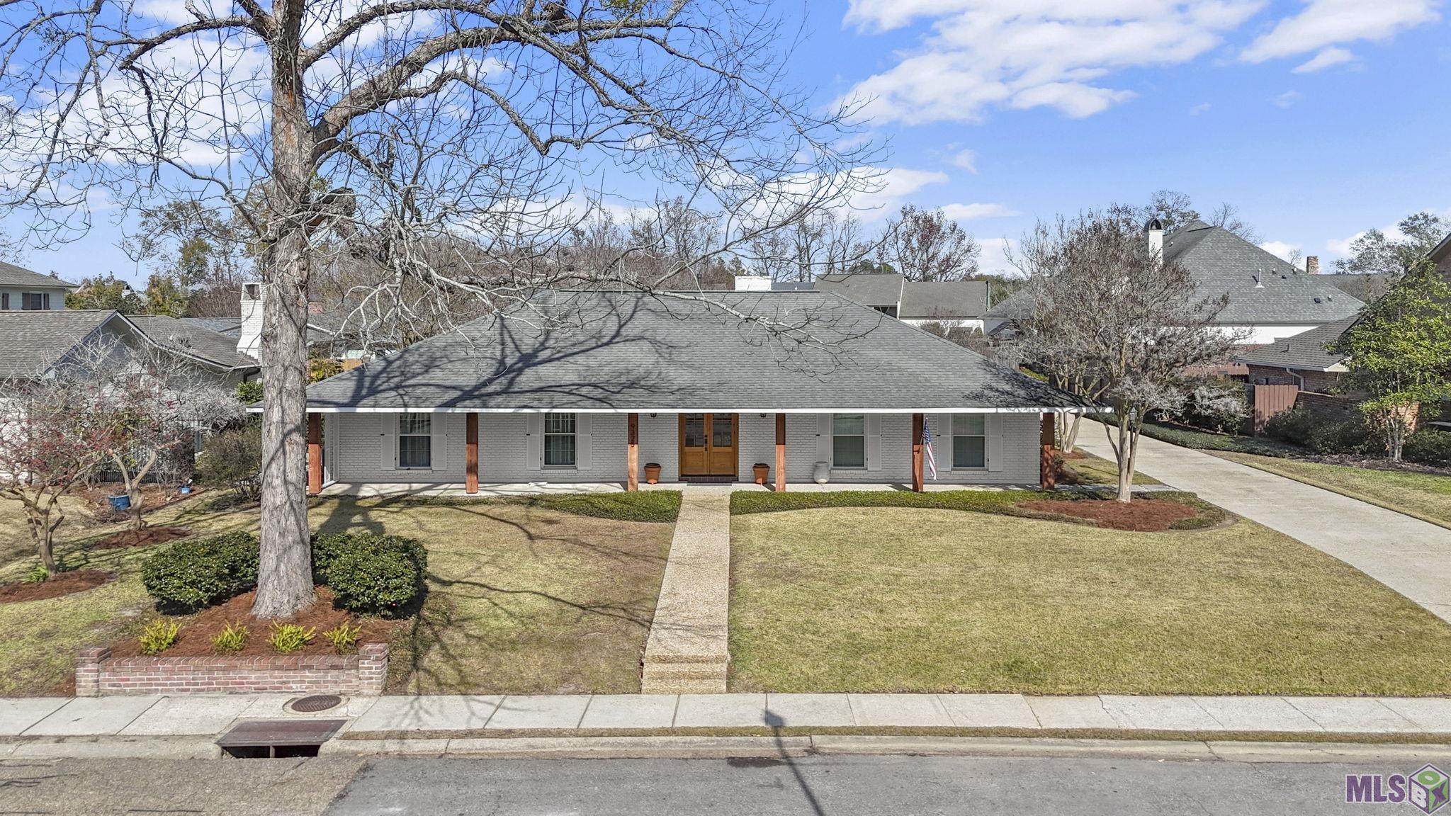 9325 Blueridge Street Baton Rouge, LA 70809 - Photo 2 of 36