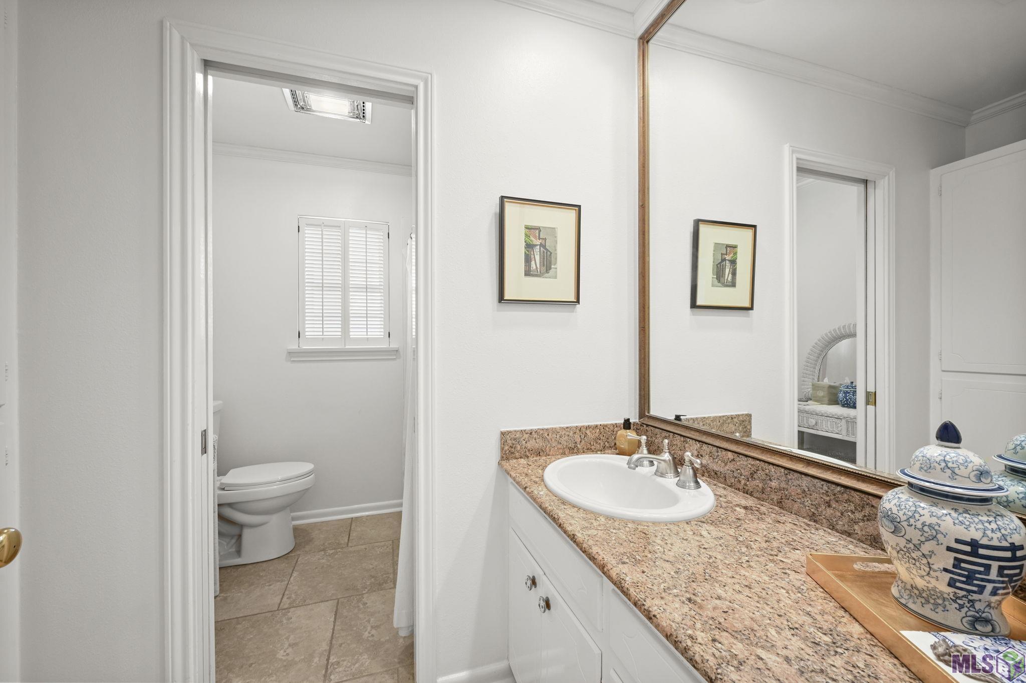 9325 Blueridge Street Baton Rouge, LA 70809 - Photo 26 of 40 Guest Bathroom