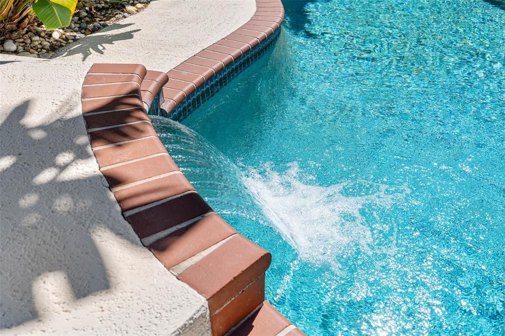 101 Osceola Road Belleair, FL 33756 - Photo 24 of 33 a view of a backyard with sitting area