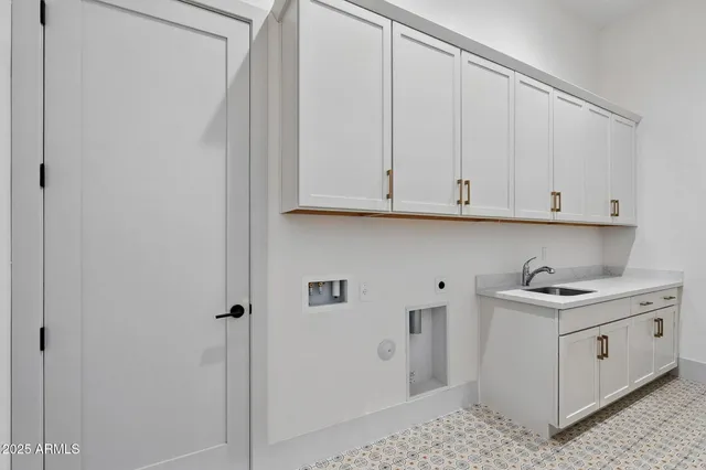 a view of a house with swimming pool and a yard